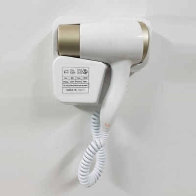 máy sấy tóc treo tường