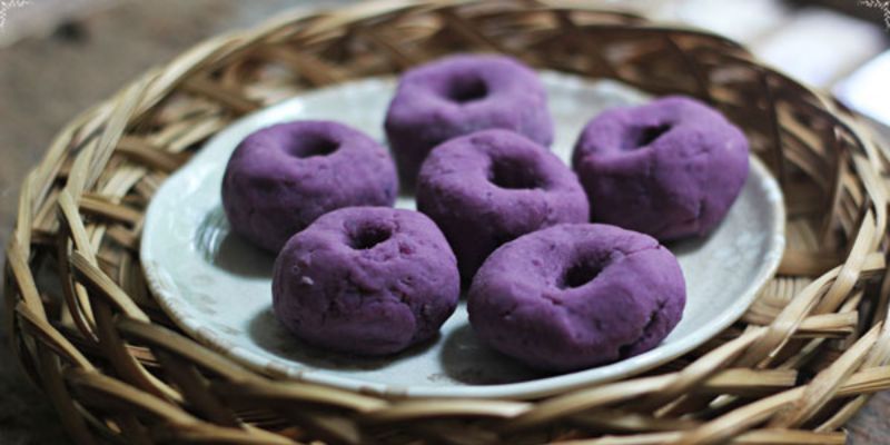 Món bánh donut khoai lang tím